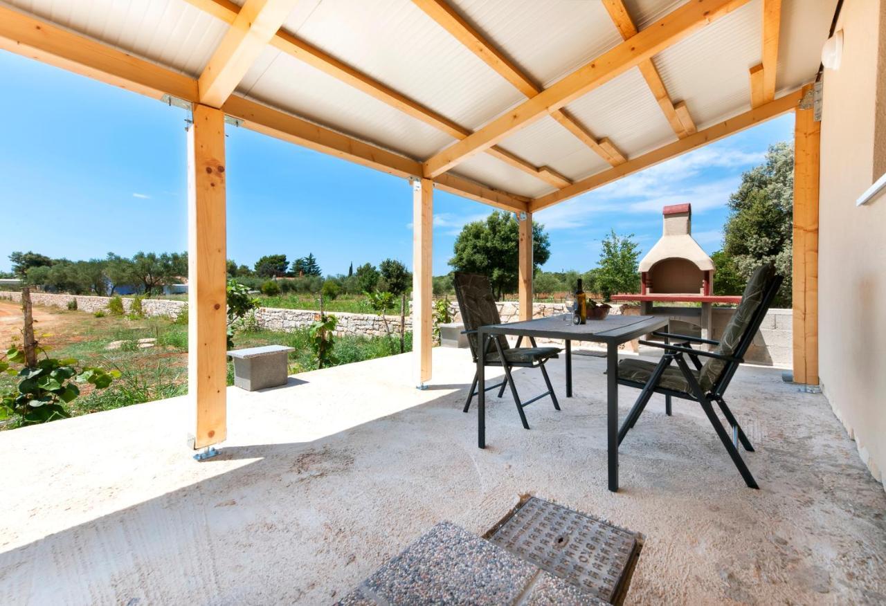Casetta In Campagna Rovinj Exteriör bild